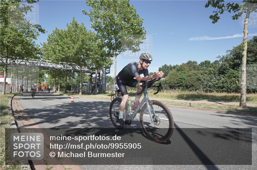 09.08.2026 - GEWOBA Citytriathlon Bremen Michael Burmester http://msf.ph/oto/9955905 09.08.2026 12:29:06 Radfahren 112, 540, 563, 688, 692, 723, 771, 878, 1007, 1141 meine-sportfotos.de