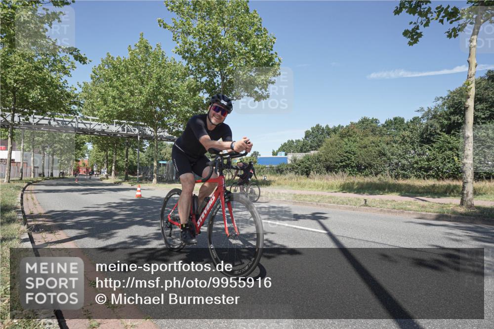 09.08.2026 - GEWOBA Citytriathlon Bremen Michael Burmester http://msf.ph/oto/9955916 09.08.2026 12:29:24 Radfahren 551, 575, 632, 723, 724, 791, 811, 835, 905 meine-sportfotos.de