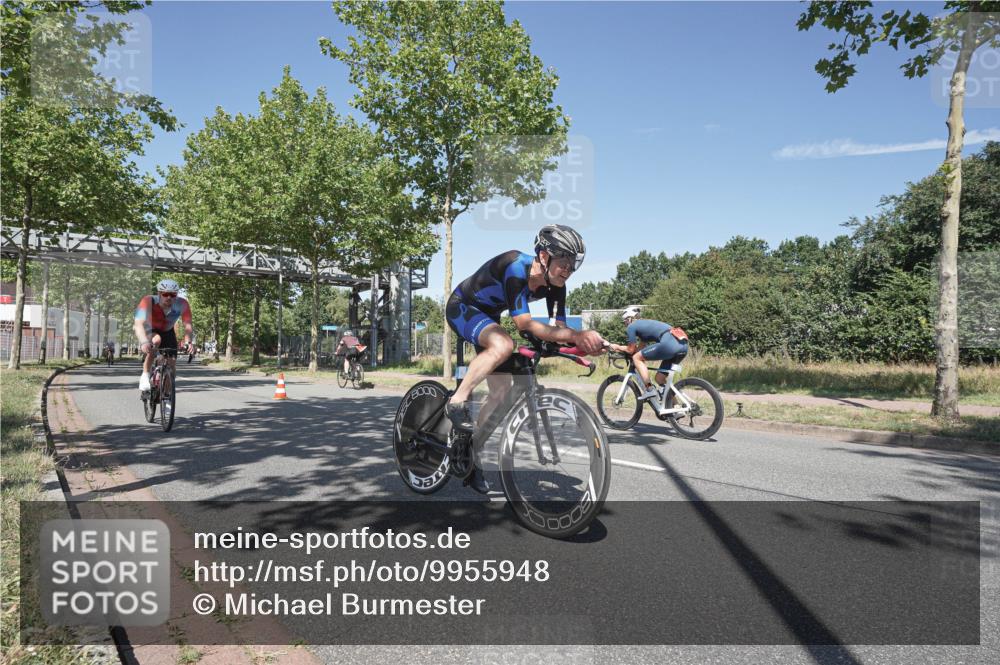 09.08.2026 - GEWOBA Citytriathlon Bremen Michael Burmester http://msf.ph/oto/9955948 09.08.2026 12:30:15 Radfahren 591, 677, 747, 1004 meine-sportfotos.de