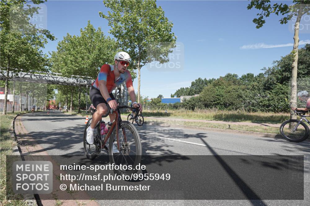 09.08.2026 - GEWOBA Citytriathlon Bremen Michael Burmester http://msf.ph/oto/9955949 09.08.2026 12:30:15 Radfahren 591, 677, 747, 1004 meine-sportfotos.de