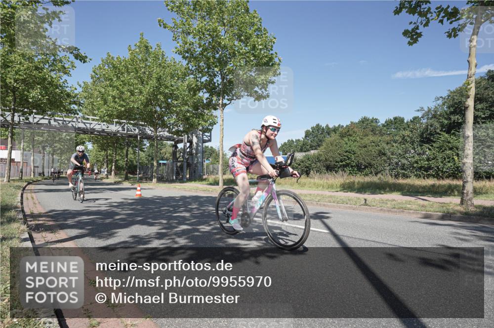09.08.2026 - GEWOBA Citytriathlon Bremen Michael Burmester http://msf.ph/oto/9955970 09.08.2026 12:30:47 Radfahren 547, 662, 794, 946, 1019 meine-sportfotos.de