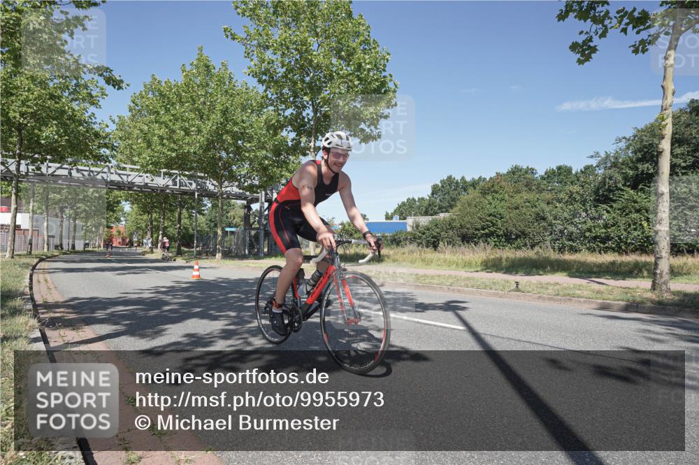 09.08.2026 - GEWOBA Citytriathlon Bremen Michael Burmester http://msf.ph/oto/9955973 09.08.2026 12:30:52 Radfahren 547, 662, 946 meine-sportfotos.de