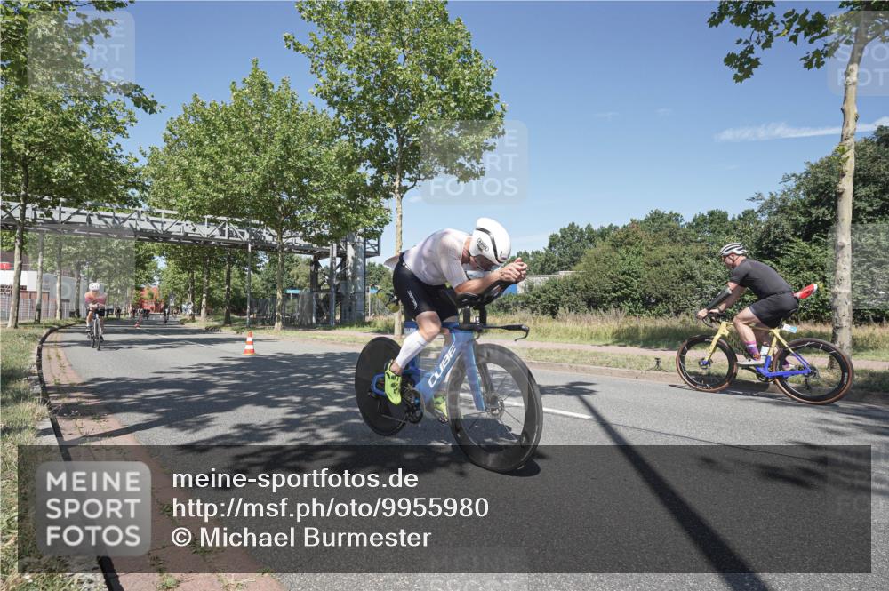 09.08.2026 - GEWOBA Citytriathlon Bremen Michael Burmester http://msf.ph/oto/9955980 09.08.2026 12:31:05 Radfahren 547, 580, 721, 775, 824, 852, 882, 947 meine-sportfotos.de