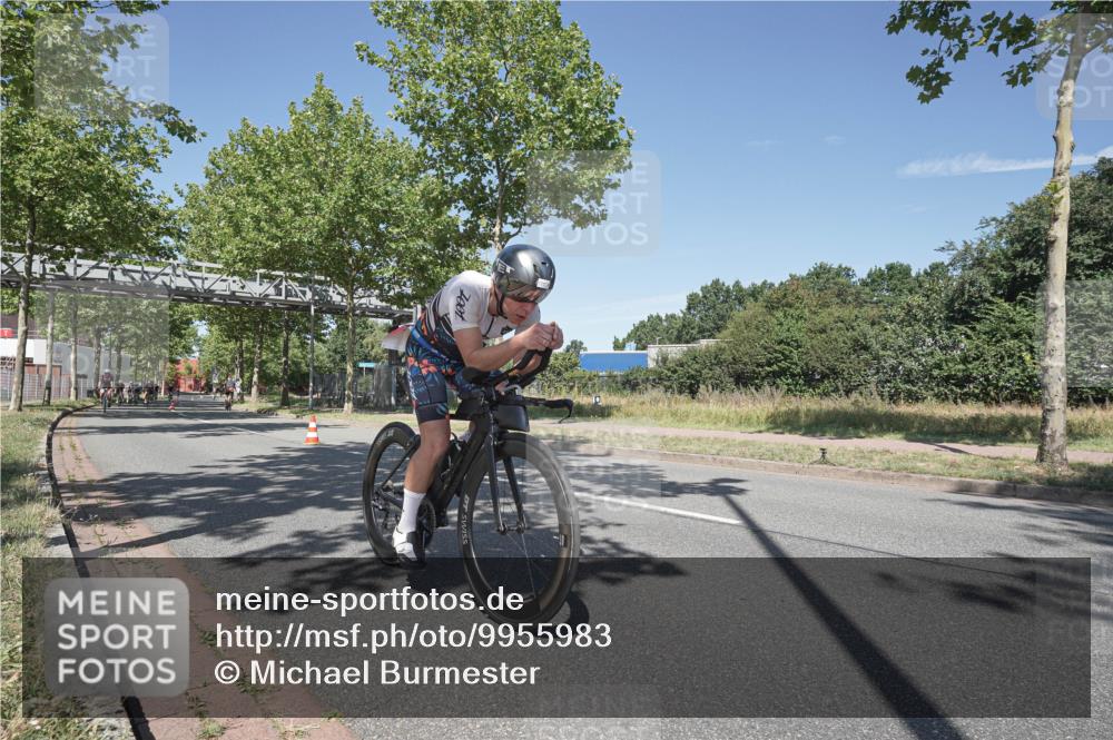 09.08.2026 - GEWOBA Citytriathlon Bremen Michael Burmester http://msf.ph/oto/9955983 09.08.2026 12:31:08 Radfahren 580, 645, 646, 685, 710, 721, 775, 824, 852, 882, 947 meine-sportfotos.de