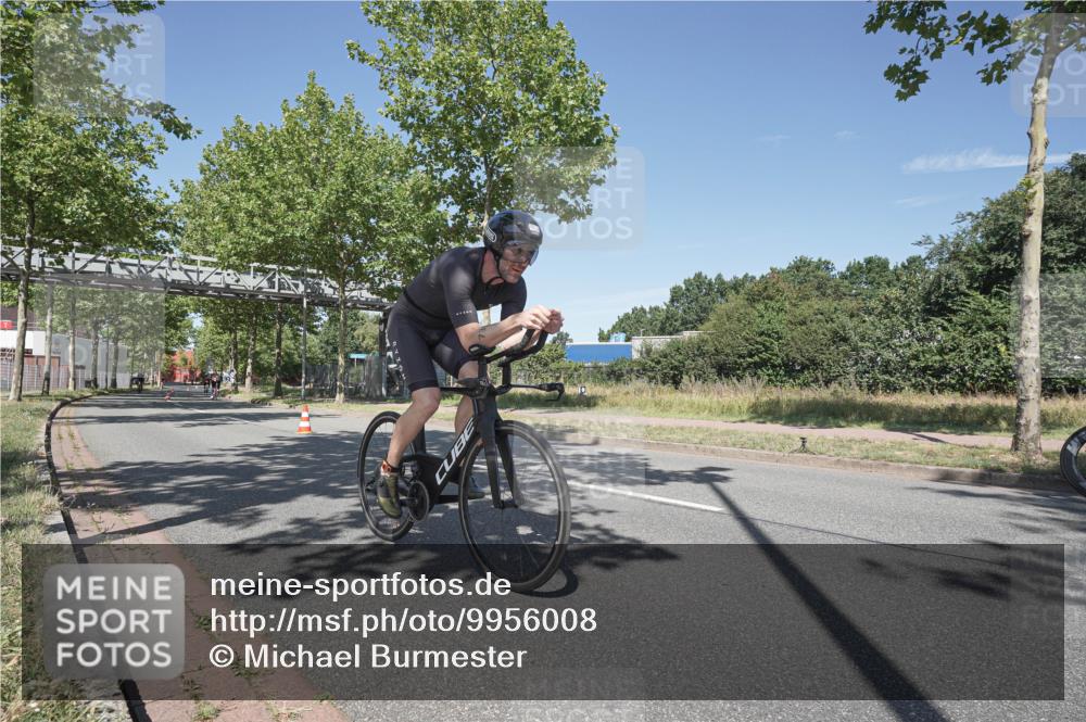 09.08.2026 - GEWOBA Citytriathlon Bremen Michael Burmester http://msf.ph/oto/9956008 09.08.2026 12:31:49 Radfahren 613, 647, 735, 799, 883 meine-sportfotos.de