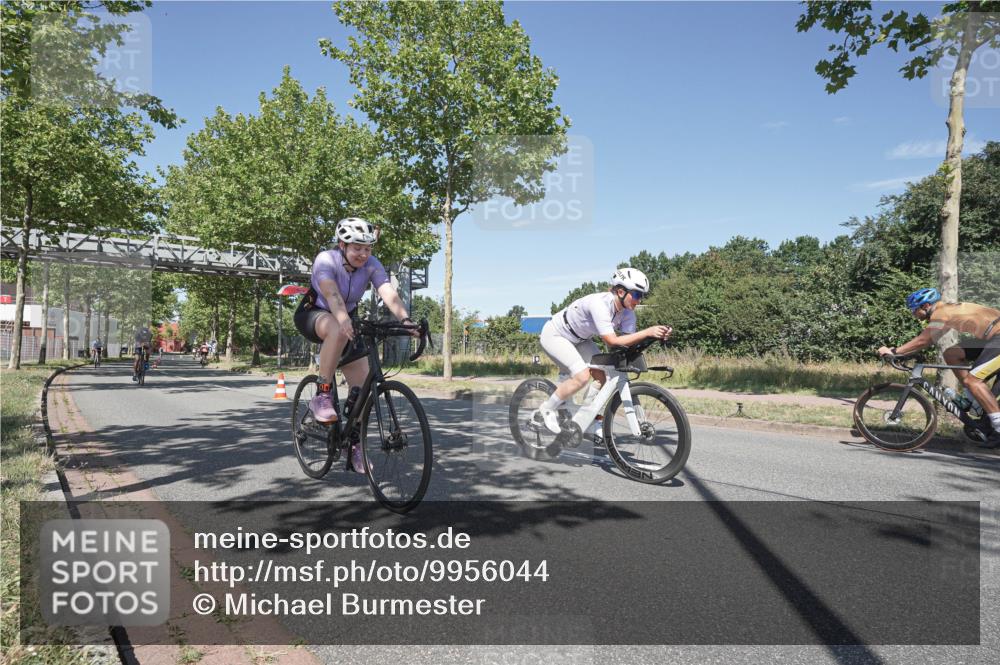 09.08.2026 - GEWOBA Citytriathlon Bremen Michael Burmester http://msf.ph/oto/9956044 09.08.2026 12:33:18 Radfahren 730, 769, 879, 930, 1006 meine-sportfotos.de