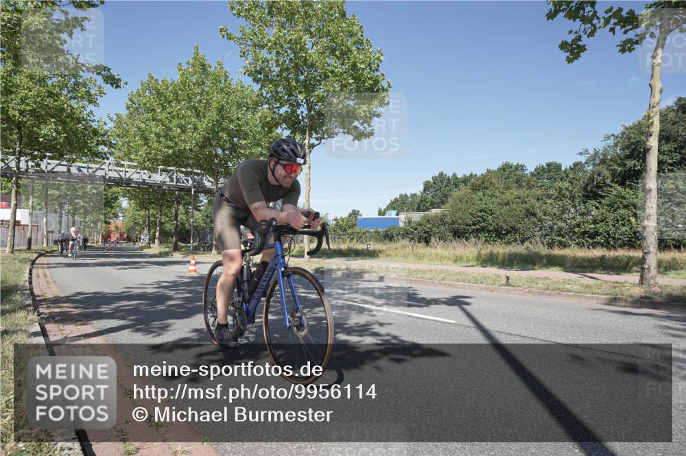 09.08.2026 - GEWOBA Citytriathlon Bremen Michael Burmester http://msf.ph/oto/9956114 09.08.2026 12:35:08 Radfahren 555, 574, 598, 624, 638, 778, 807, 846 meine-sportfotos.de
