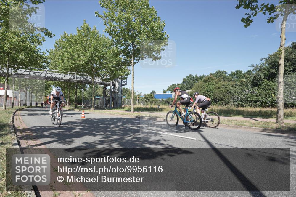 09.08.2026 - GEWOBA Citytriathlon Bremen Michael Burmester http://msf.ph/oto/9956116 09.08.2026 12:35:12 Radfahren 555, 574, 598, 609, 624, 778, 804, 807, 826, 846, 1138 meine-sportfotos.de