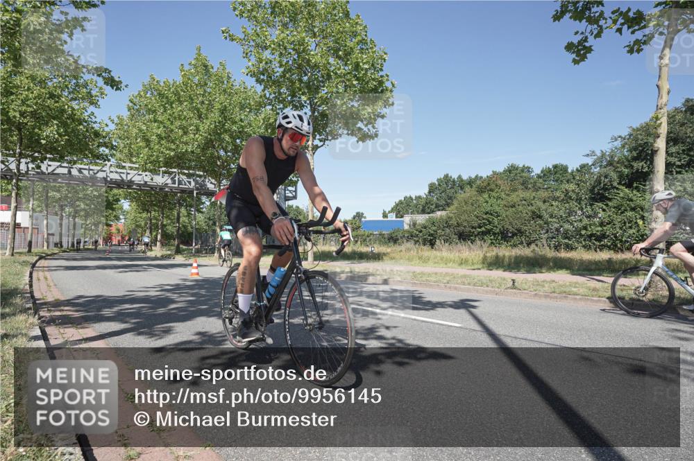 09.08.2026 - GEWOBA Citytriathlon Bremen Michael Burmester http://msf.ph/oto/9956145 09.08.2026 12:35:46 Radfahren 552, 758, 814, 820, 895 meine-sportfotos.de