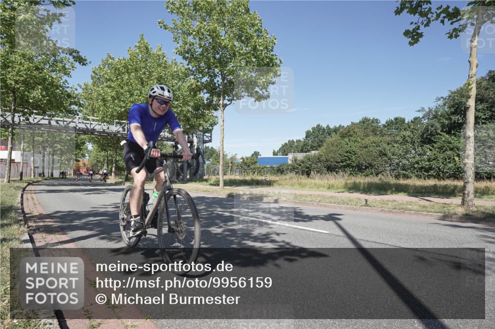 09.08.2026 - GEWOBA Citytriathlon Bremen Michael Burmester http://msf.ph/oto/9956159 09.08.2026 12:36:06 Radfahren 564, 565, 595, 737, 781, 803, 869, 901, 918, 981, 1009, 1119, 1155 meine-sportfotos.de