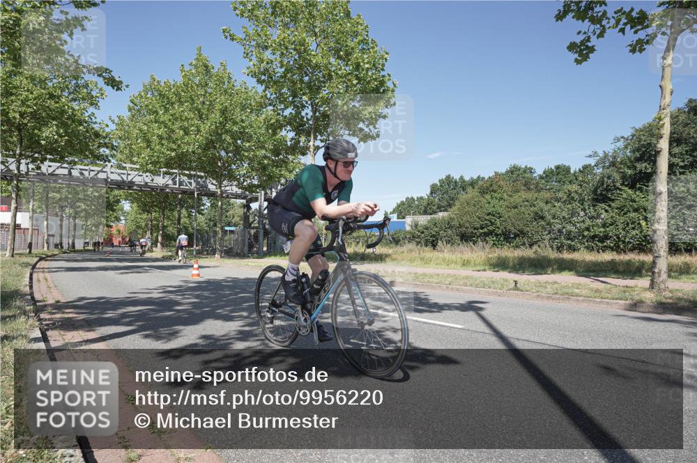 09.08.2026 - GEWOBA Citytriathlon Bremen Michael Burmester http://msf.ph/oto/9956220 09.08.2026 12:37:32 Radfahren 604, 627, 639, 678, 727, 792, 816, 935, 938, 1109 meine-sportfotos.de