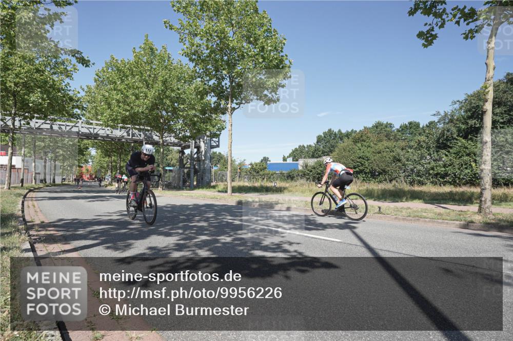 09.08.2026 - GEWOBA Citytriathlon Bremen Michael Burmester http://msf.ph/oto/9956226 09.08.2026 12:37:44 Radfahren 639, 678, 687, 727, 745, 816, 935, 1109 meine-sportfotos.de