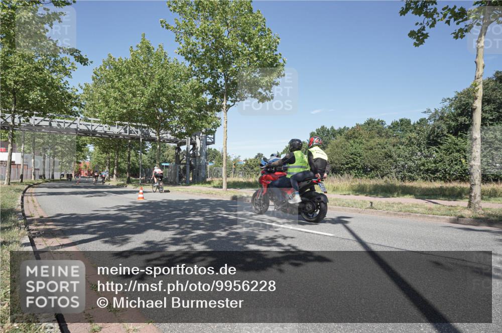 09.08.2026 - GEWOBA Citytriathlon Bremen Michael Burmester http://msf.ph/oto/9956228 09.08.2026 12:37:45 Radfahren 571, 639, 678, 687, 727, 745, 816, 1109, 1114 meine-sportfotos.de