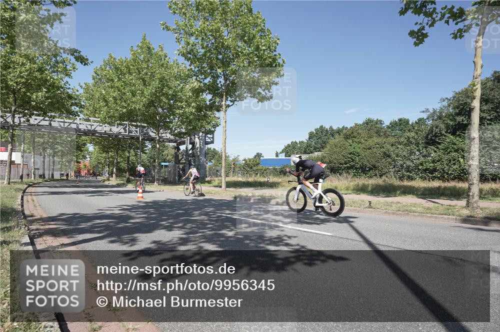 09.08.2026 - GEWOBA Citytriathlon Bremen Michael Burmester http://msf.ph/oto/9956345 09.08.2026 12:40:39 Radfahren 651, 671, 701, 805, 809, 810, 888, 919, 954, 1136 meine-sportfotos.de