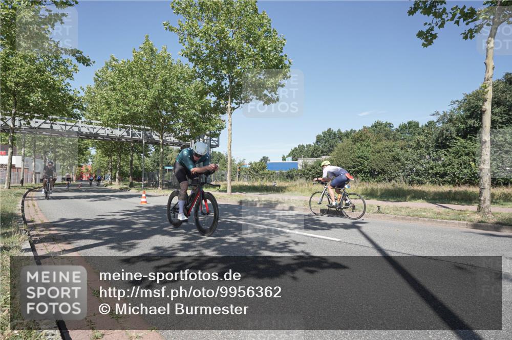 09.08.2026 - GEWOBA Citytriathlon Bremen Michael Burmester http://msf.ph/oto/9956362 09.08.2026 12:41:02 Radfahren 586, 601, 620, 644, 774, 800, 848, 889, 956, 1131 meine-sportfotos.de