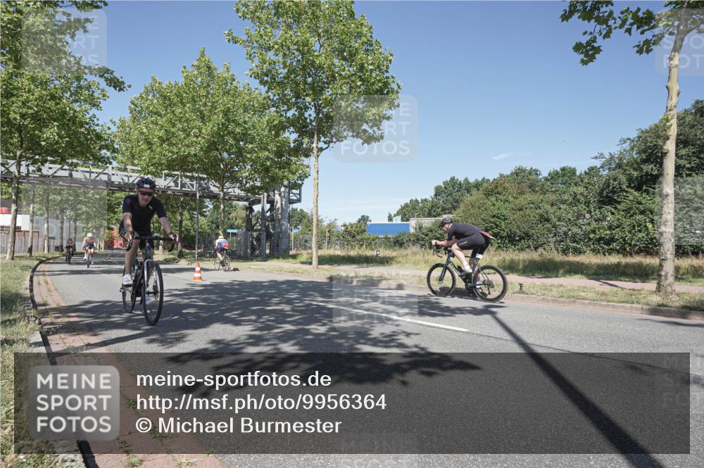 09.08.2026 - GEWOBA Citytriathlon Bremen Michael Burmester http://msf.ph/oto/9956364 09.08.2026 12:41:03 Radfahren 586, 601, 620, 774, 800, 848, 889, 956, 1131 meine-sportfotos.de