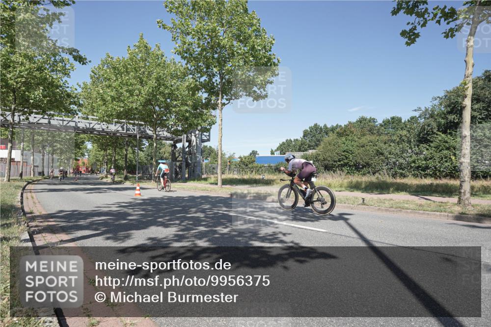 09.08.2026 - GEWOBA Citytriathlon Bremen Michael Burmester http://msf.ph/oto/9956375 09.08.2026 12:41:26 Radfahren 548, 602, 702, 711, 740, 858, 915, 982, 1020 meine-sportfotos.de