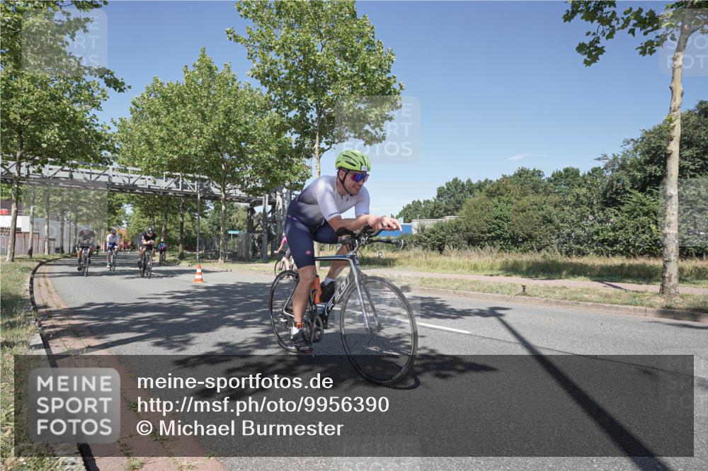 09.08.2026 - GEWOBA Citytriathlon Bremen Michael Burmester http://msf.ph/oto/9956390 09.08.2026 12:41:45 Radfahren 578, 718, 731, 766, 767, 873, 915, 933, 940, 1121, 1123, 1159 meine-sportfotos.de
