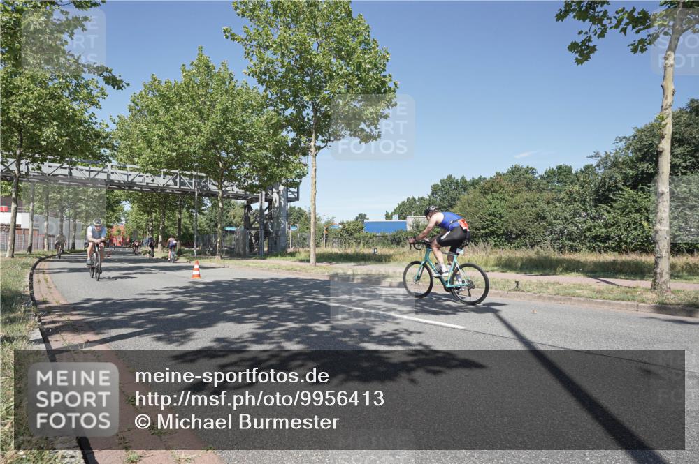 09.08.2026 - GEWOBA Citytriathlon Bremen Michael Burmester http://msf.ph/oto/9956413 09.08.2026 12:42:30 Radfahren 635, 768, 782, 870, 885, 966 meine-sportfotos.de