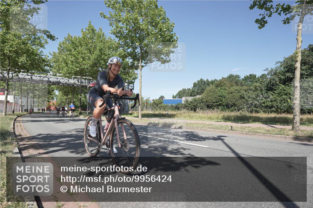 09.08.2026 - GEWOBA Citytriathlon Bremen Michael Burmester http://msf.ph/oto/9956424 09.08.2026 12:42:41 Radfahren 681, 720, 768, 870, 885, 942, 966, 1104 meine-sportfotos.de