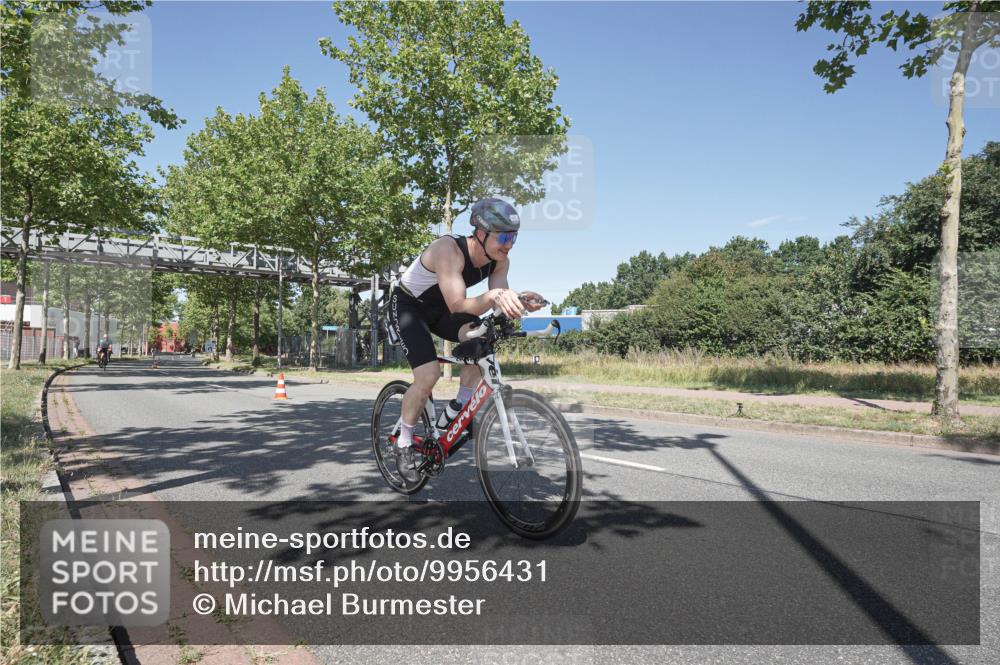 09.08.2026 - GEWOBA Citytriathlon Bremen Michael Burmester http://msf.ph/oto/9956431 09.08.2026 12:42:57 Radfahren 543, 588, 649, 681, 785, 890, 942, 1010, 1104, 1140 meine-sportfotos.de