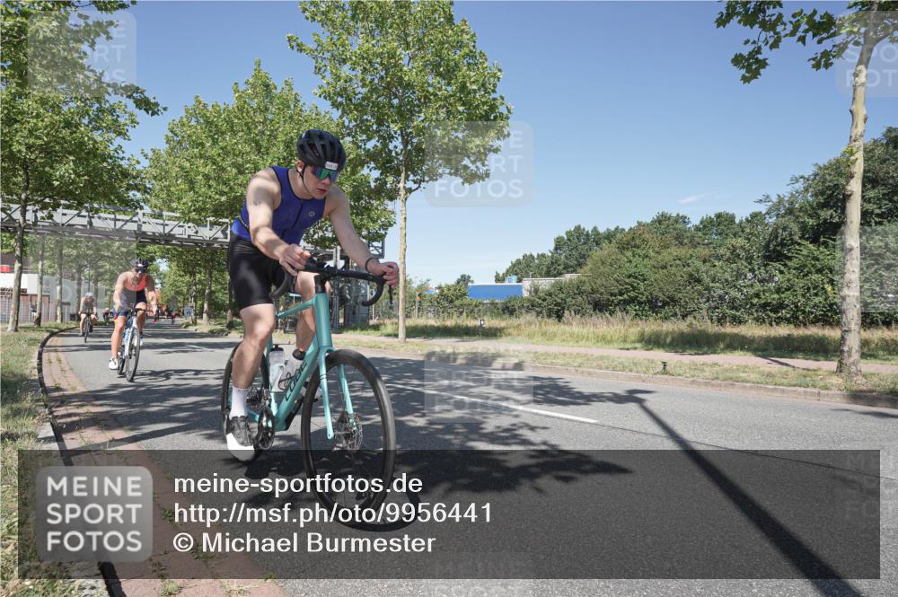 09.08.2026 - GEWOBA Citytriathlon Bremen Michael Burmester http://msf.ph/oto/9956441 09.08.2026 12:43:16 Radfahren 546, 558, 621, 649, 674, 700, 859, 887, 944, 945, 991, 996, 1108 meine-sportfotos.de