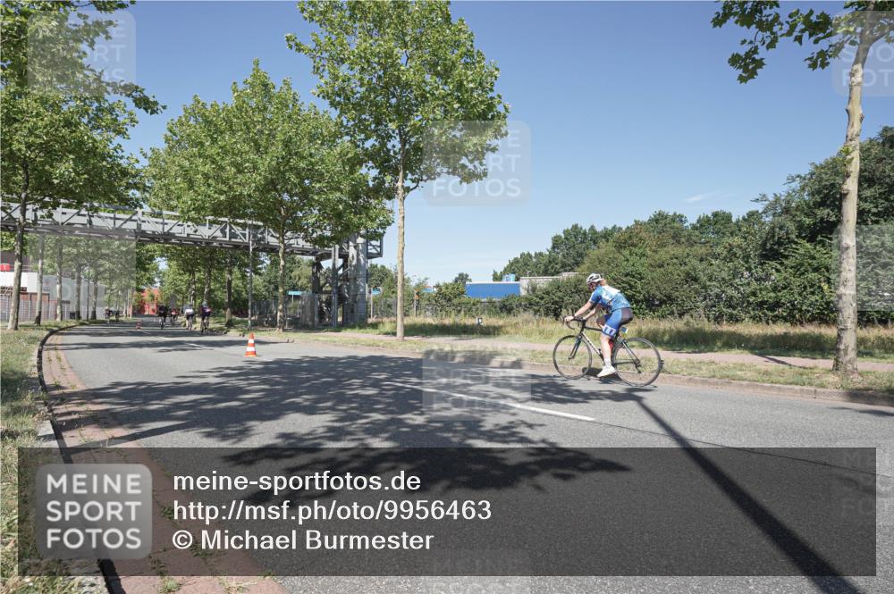 09.08.2026 - GEWOBA Citytriathlon Bremen Michael Burmester http://msf.ph/oto/9956463 09.08.2026 12:43:41 Radfahren 633, 643, 712, 797, 1125, 1148 meine-sportfotos.de