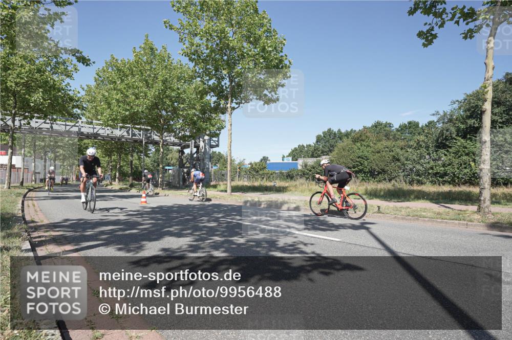 09.08.2026 - GEWOBA Citytriathlon Bremen Michael Burmester http://msf.ph/oto/9956488 09.08.2026 12:44:22 Radfahren 587, 629, 658, 660, 714, 854, 957, 974, 1014, 1106, 1122 meine-sportfotos.de