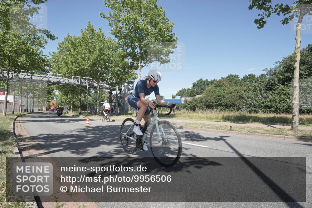 09.08.2026 - GEWOBA Citytriathlon Bremen Michael Burmester http://msf.ph/oto/9956506 09.08.2026 12:44:41 Radfahren 654, 669, 771, 779, 801, 849, 936, 1122, 1152 meine-sportfotos.de