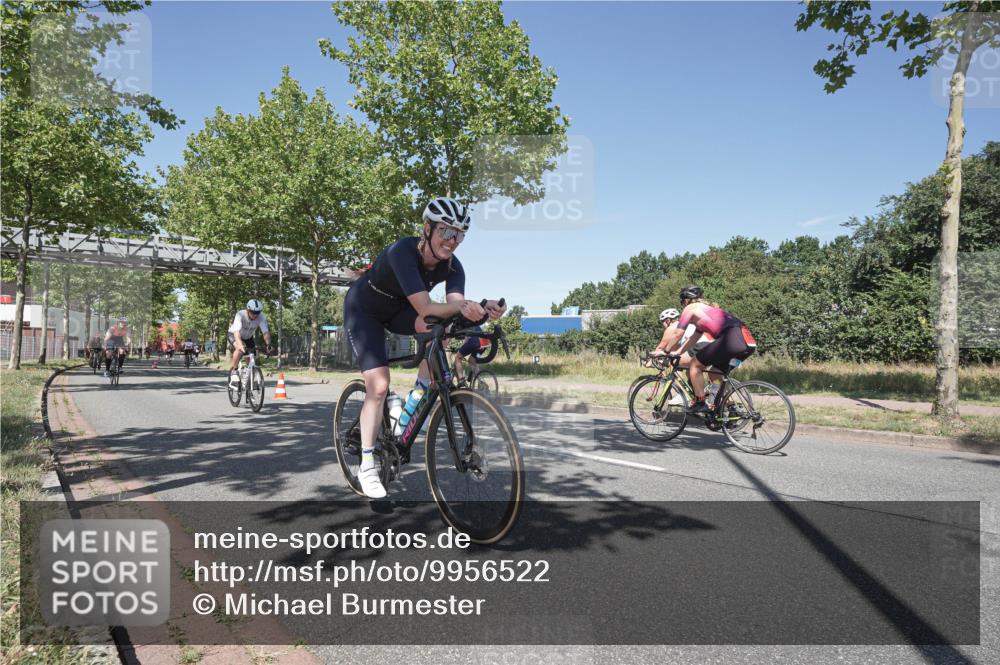 09.08.2026 - GEWOBA Citytriathlon Bremen Michael Burmester http://msf.ph/oto/9956522 09.08.2026 12:45:00 Radfahren 556, 607, 631, 666, 690, 729, 813, 831, 842, 843, 853, 862, 941, 985, 1117 meine-sportfotos.de