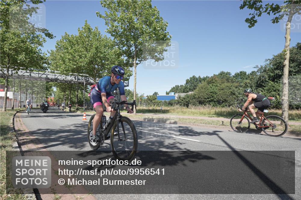 09.08.2026 - GEWOBA Citytriathlon Bremen Michael Burmester http://msf.ph/oto/9956541 09.08.2026 12:45:19 Radfahren 549, 556, 597, 610, 631, 676, 690, 738, 862, 878, 997, 1001, 1128, 1157 meine-sportfotos.de