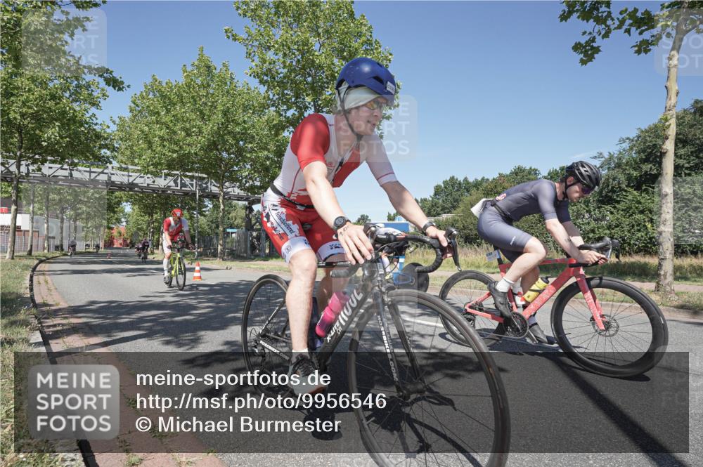 09.08.2026 - GEWOBA Citytriathlon Bremen Michael Burmester http://msf.ph/oto/9956546 09.08.2026 12:45:27 Radfahren 549, 551, 585, 738, 764, 828, 878, 997, 1001, 1004, 1157 meine-sportfotos.de