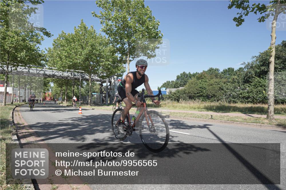 09.08.2026 - GEWOBA Citytriathlon Bremen Michael Burmester http://msf.ph/oto/9956565 09.08.2026 12:46:05 Radfahren 691, 698, 703, 746, 775, 899, 913, 962, 1002, 1007 meine-sportfotos.de