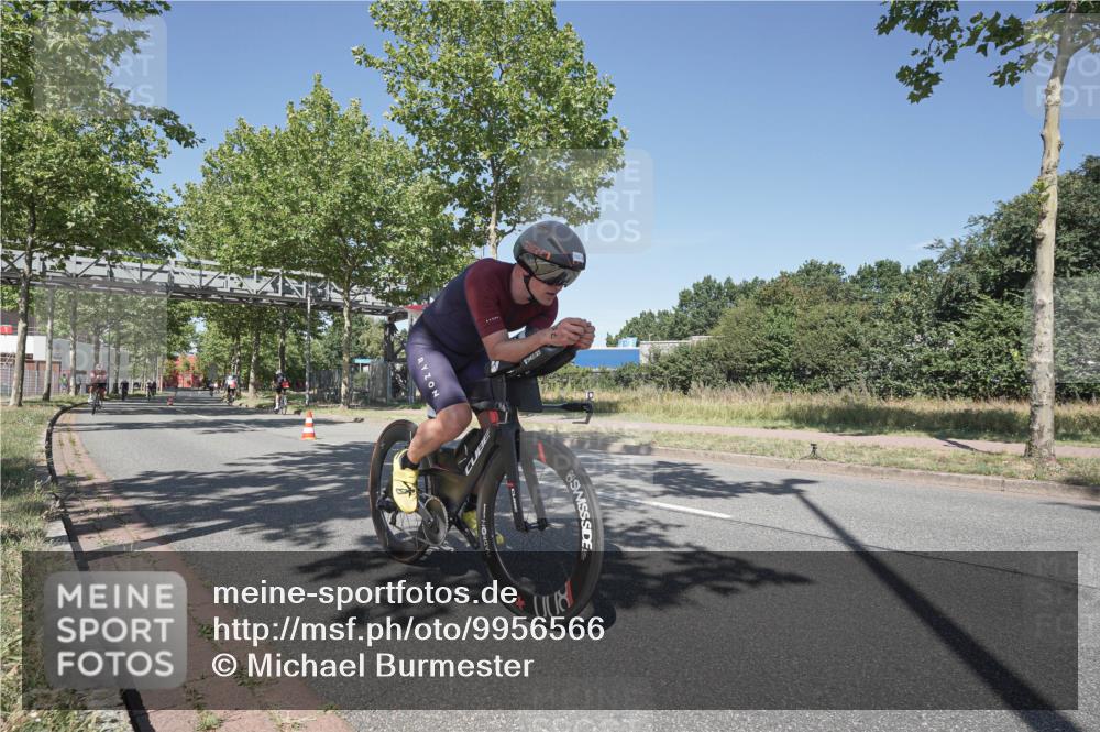 09.08.2026 - GEWOBA Citytriathlon Bremen Michael Burmester http://msf.ph/oto/9956566 09.08.2026 12:46:06 Radfahren 698, 703, 746, 775, 899, 913, 962, 1002, 1007 meine-sportfotos.de