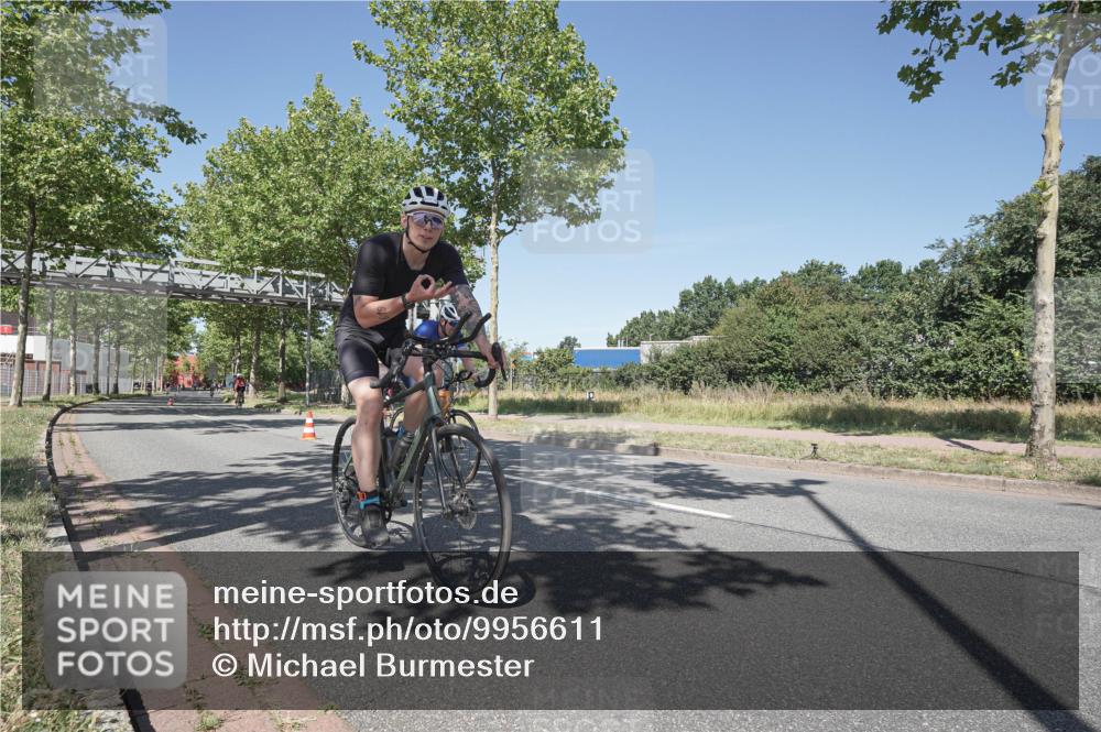09.08.2026 - GEWOBA Citytriathlon Bremen Michael Burmester http://msf.ph/oto/9956611 09.08.2026 12:47:32 Radfahren 540, 593, 619, 646, 662, 721, 747, 793 meine-sportfotos.de