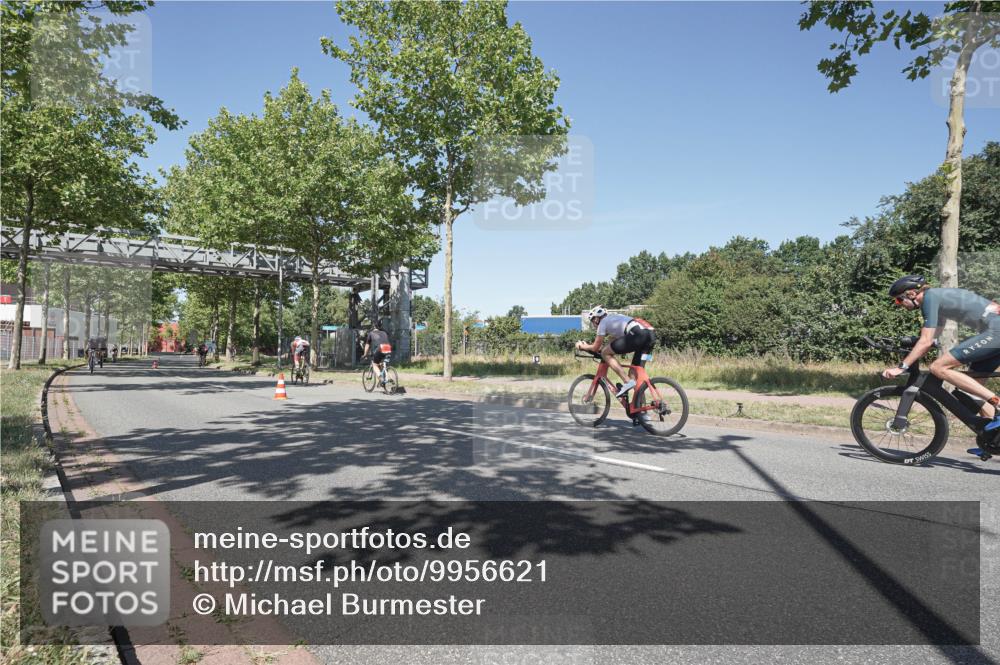 09.08.2026 - GEWOBA Citytriathlon Bremen Michael Burmester http://msf.ph/oto/9956621 09.08.2026 12:47:48 Radfahren 593, 618, 642, 719, 735, 904 meine-sportfotos.de