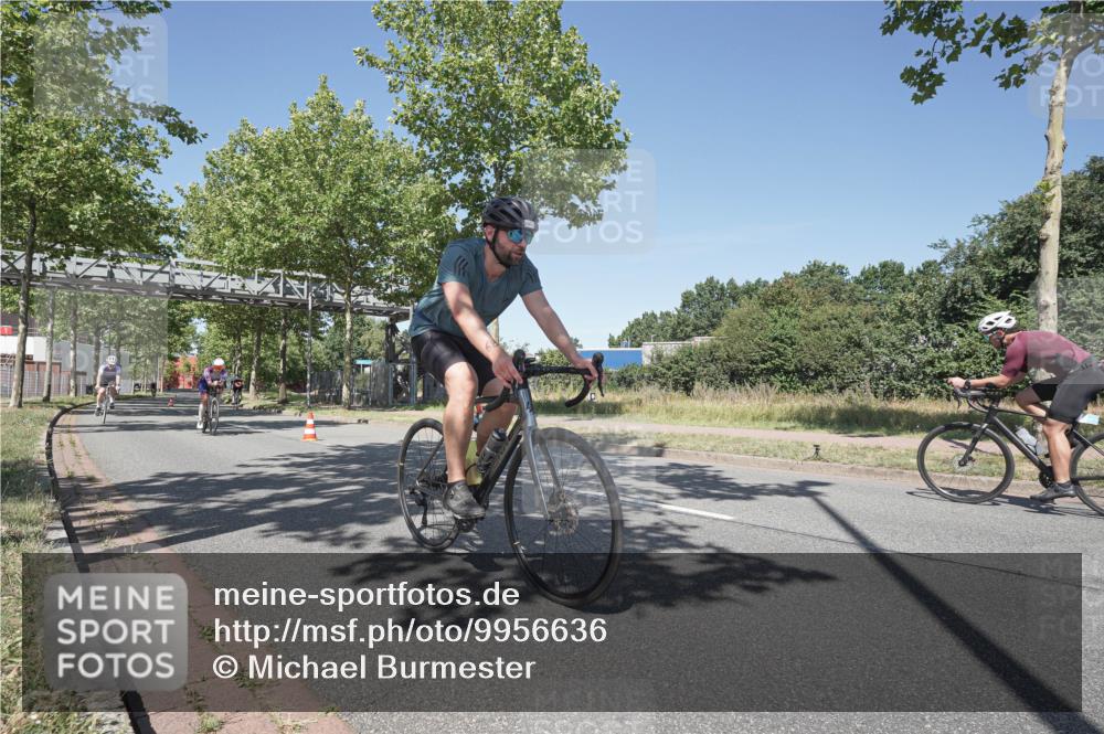 09.08.2026 - GEWOBA Citytriathlon Bremen Michael Burmester http://msf.ph/oto/9956636 09.08.2026 12:48:07 Radfahren 547, 563, 683, 688, 811, 883, 955, 1103, 1116 meine-sportfotos.de