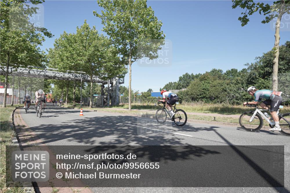 09.08.2026 - GEWOBA Citytriathlon Bremen Michael Burmester http://msf.ph/oto/9956655 09.08.2026 12:48:42 Radfahren 544, 561, 613, 645, 685, 769, 795, 822, 824, 882, 959 meine-sportfotos.de