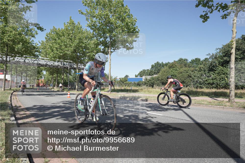 09.08.2026 - GEWOBA Citytriathlon Bremen Michael Burmester http://msf.ph/oto/9956689 09.08.2026 12:49:35 Radfahren 569, 583, 680, 710, 803, 924, 963, 983, 1160 meine-sportfotos.de