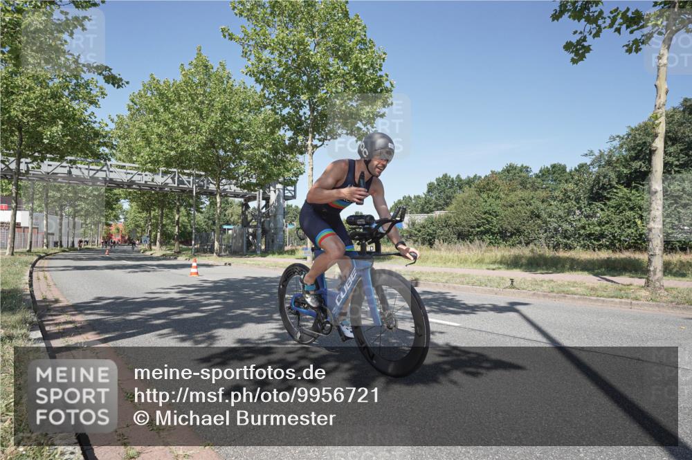 09.08.2026 - GEWOBA Citytriathlon Bremen Michael Burmester http://msf.ph/oto/9956721 09.08.2026 12:50:33 Radfahren 594, 648, 737, 794, 964, 993, 1158 meine-sportfotos.de