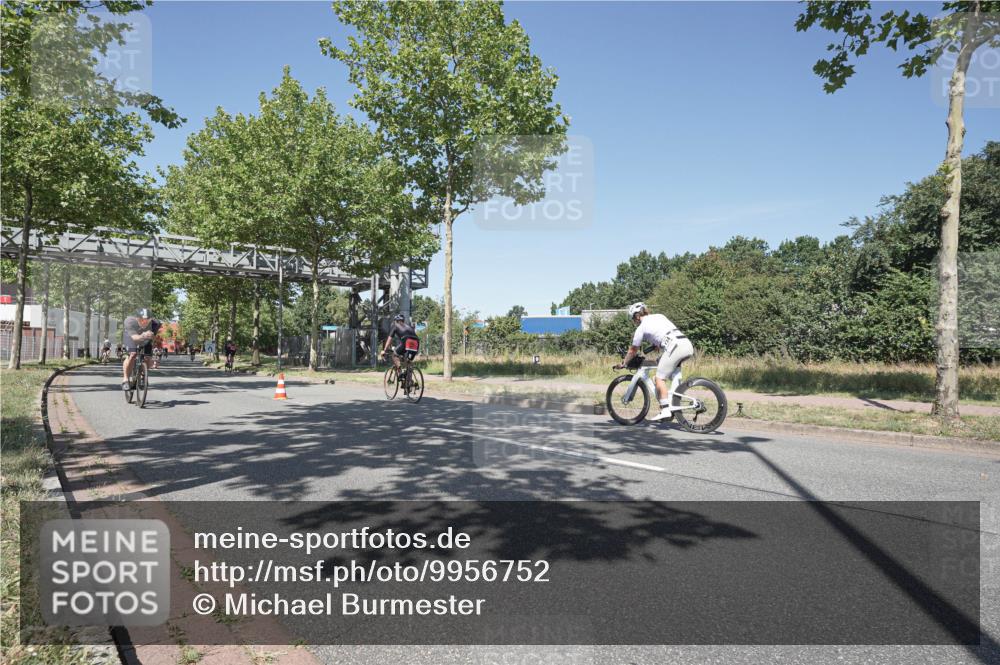 09.08.2026 - GEWOBA Citytriathlon Bremen Michael Burmester http://msf.ph/oto/9956752 09.08.2026 12:51:24 Radfahren 880, 884, 1019 meine-sportfotos.de