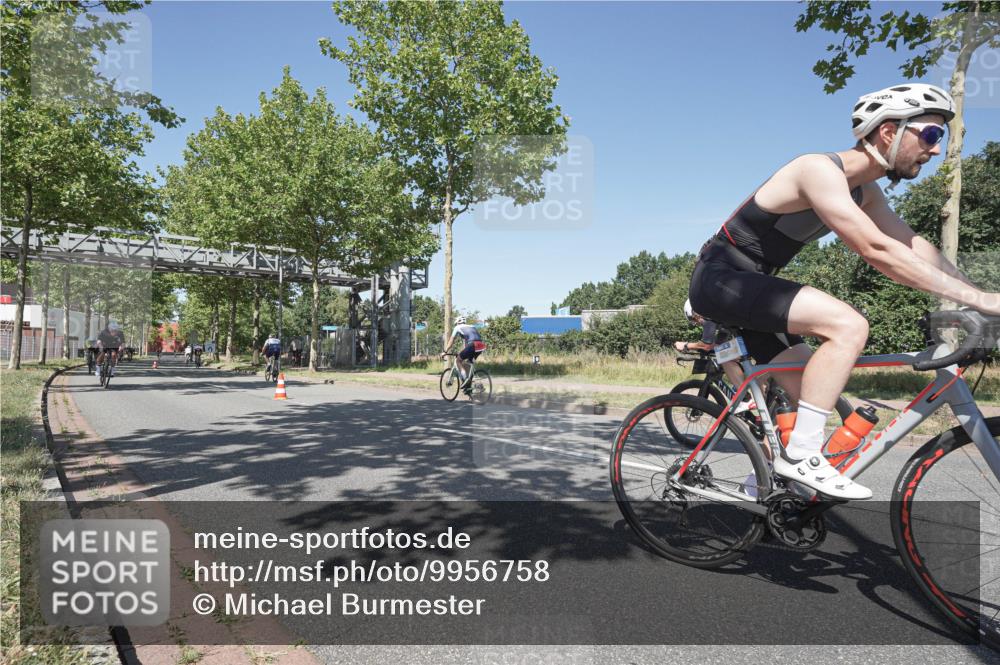 09.08.2026 - GEWOBA Citytriathlon Bremen Michael Burmester http://msf.ph/oto/9956758 09.08.2026 12:51:30 Radfahren 560, 562, 595, 756, 787, 880, 1019, 1110, 1155 meine-sportfotos.de