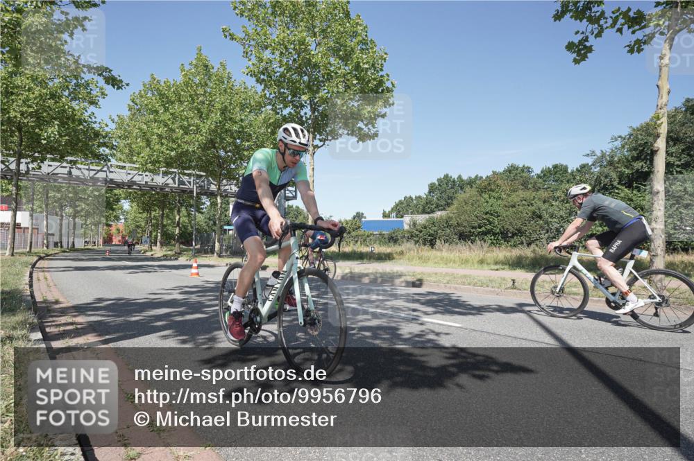 09.08.2026 - GEWOBA Citytriathlon Bremen Michael Burmester http://msf.ph/oto/9956796 09.08.2026 12:52:20 Radfahren 679, 682, 750, 826, 979, 1130 meine-sportfotos.de