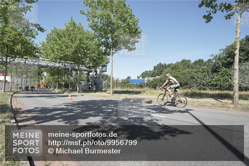 09.08.2026 - GEWOBA Citytriathlon Bremen Michael Burmester http://msf.ph/oto/9956799 09.08.2026 12:52:31 Radfahren 636, 716, 726, 778 meine-sportfotos.de