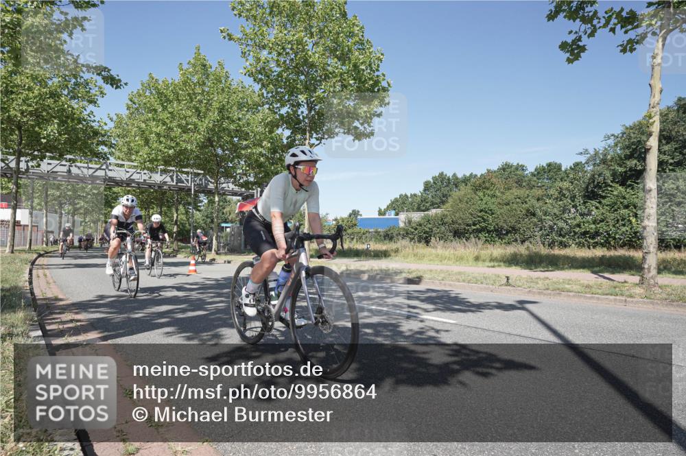 09.08.2026 - GEWOBA Citytriathlon Bremen Michael Burmester http://msf.ph/oto/9956864 09.08.2026 12:54:05 Radfahren 552, 566, 572, 678, 728, 758, 788, 790, 792, 804, 846, 939, 981, 1101, 1119, 1124, 1138 meine-sportfotos.de