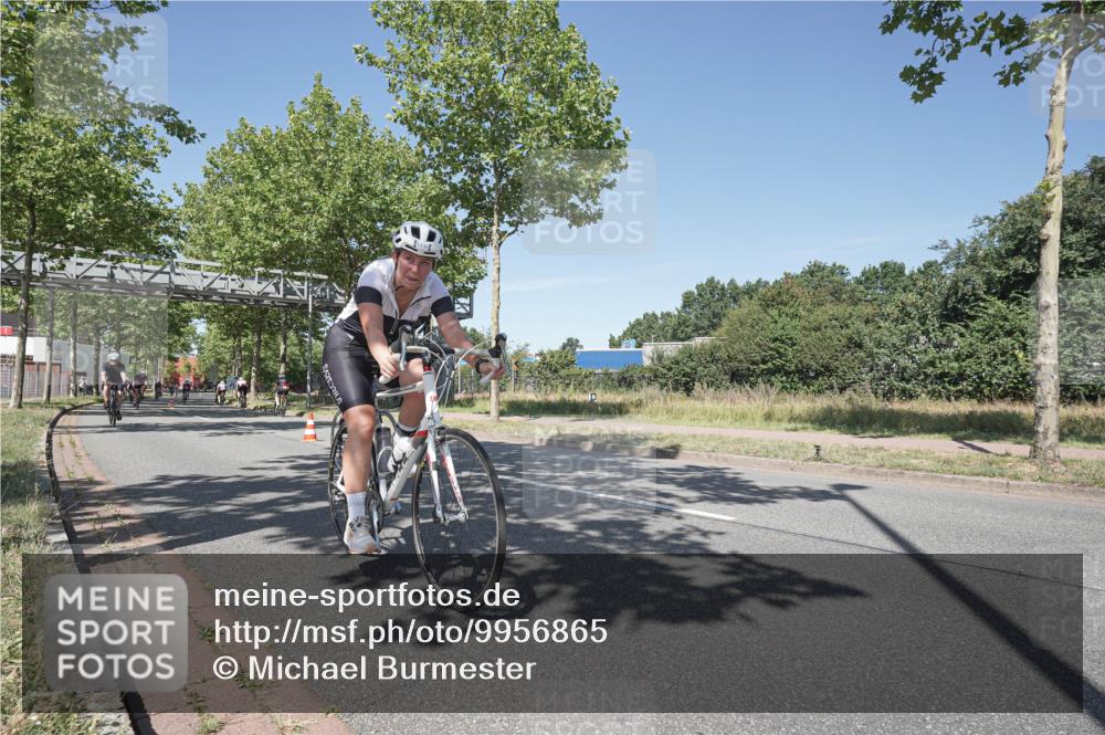 09.08.2026 - GEWOBA Citytriathlon Bremen Michael Burmester http://msf.ph/oto/9956865 09.08.2026 12:54:06 Radfahren 552, 566, 572, 678, 728, 758, 788, 790, 792, 804, 846, 861, 939, 981, 1101, 1119, 1124, 1138 meine-sportfotos.de