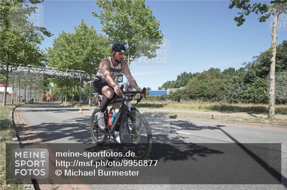 09.08.2026 - GEWOBA Citytriathlon Bremen Michael Burmester http://msf.ph/oto/9956877 09.08.2026 12:54:15 Radfahren 552, 566, 577, 728, 781, 788, 790, 792, 804, 846, 861, 895, 939, 981, 1006, 1101, 1138 meine-sportfotos.de