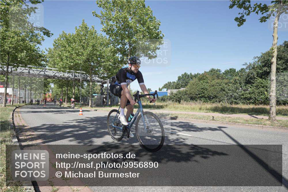 09.08.2026 - GEWOBA Citytriathlon Bremen Michael Burmester http://msf.ph/oto/9956890 09.08.2026 12:54:37 Radfahren 574, 639, 733, 744, 812, 816, 864, 1118, 1127, 1142 meine-sportfotos.de