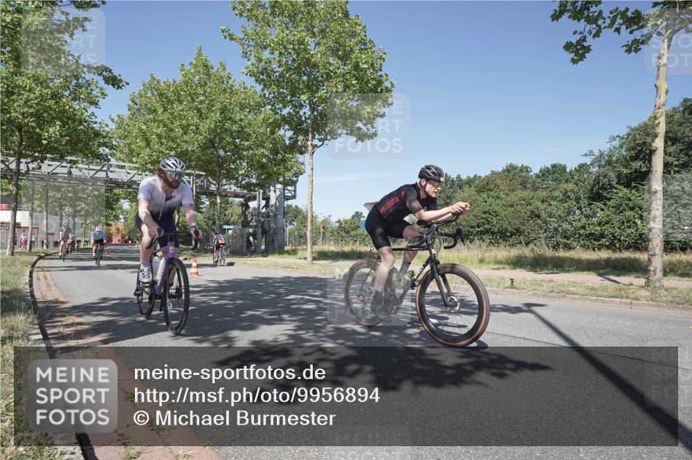09.08.2026 - GEWOBA Citytriathlon Bremen Michael Burmester http://msf.ph/oto/9956894 09.08.2026 12:54:43 Radfahren 541, 596, 623, 695, 733, 744, 816, 935, 1118, 1142 meine-sportfotos.de