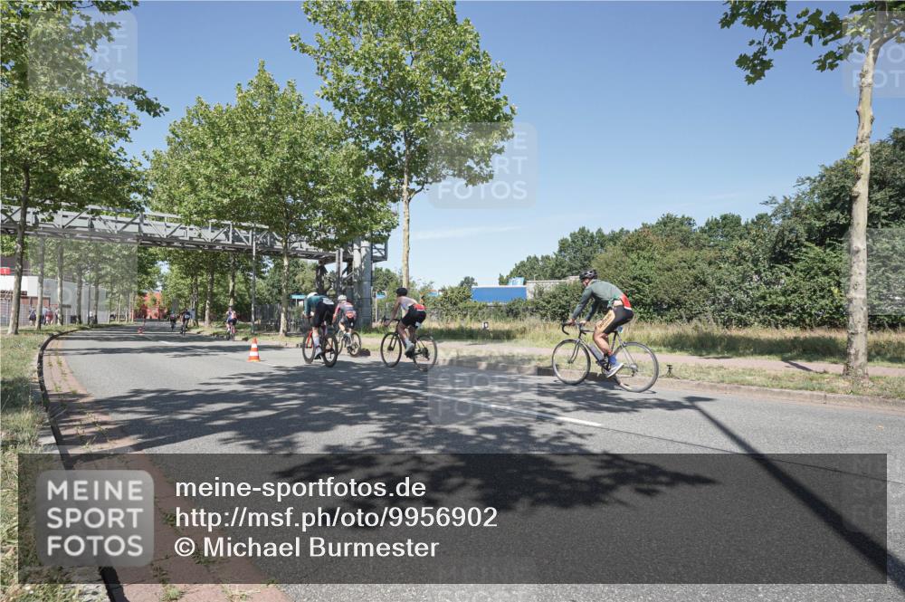 09.08.2026 - GEWOBA Citytriathlon Bremen Michael Burmester http://msf.ph/oto/9956902 09.08.2026 12:54:49 Radfahren 541, 596, 623, 695, 733, 744, 935, 1118, 1142 meine-sportfotos.de